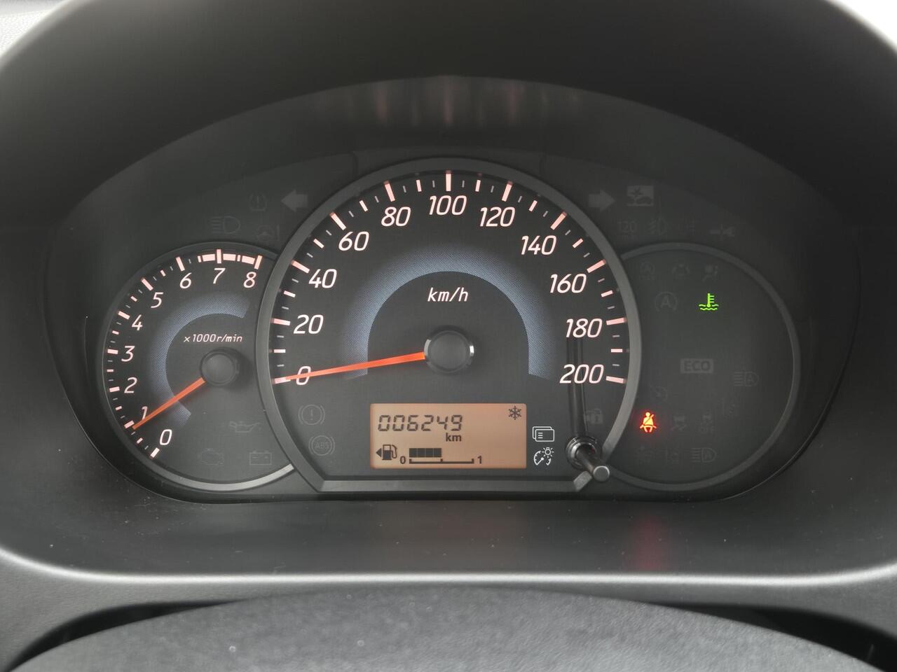 Mitsubishi SPACE STAR 1.2 Connect+ Handgeschakeld / 8 Jaar Fabrieksgarantie / All season banden / Airco / Elektrische ramen voor / DAB radio / Bluetooth telefoonvoorbereiding /