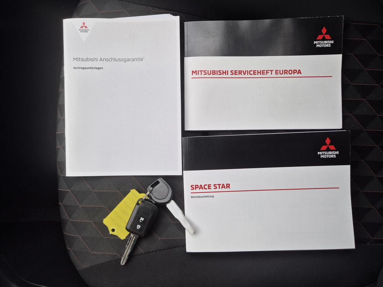 Mitsubishi SPACE STAR 1.2 Connect+ Handgeschakeld / 8 Jaar Fabrieksgarantie / All season banden / Airco / Elektrische ramen voor / DAB radio / Bluetooth telefoonvoorbereiding /