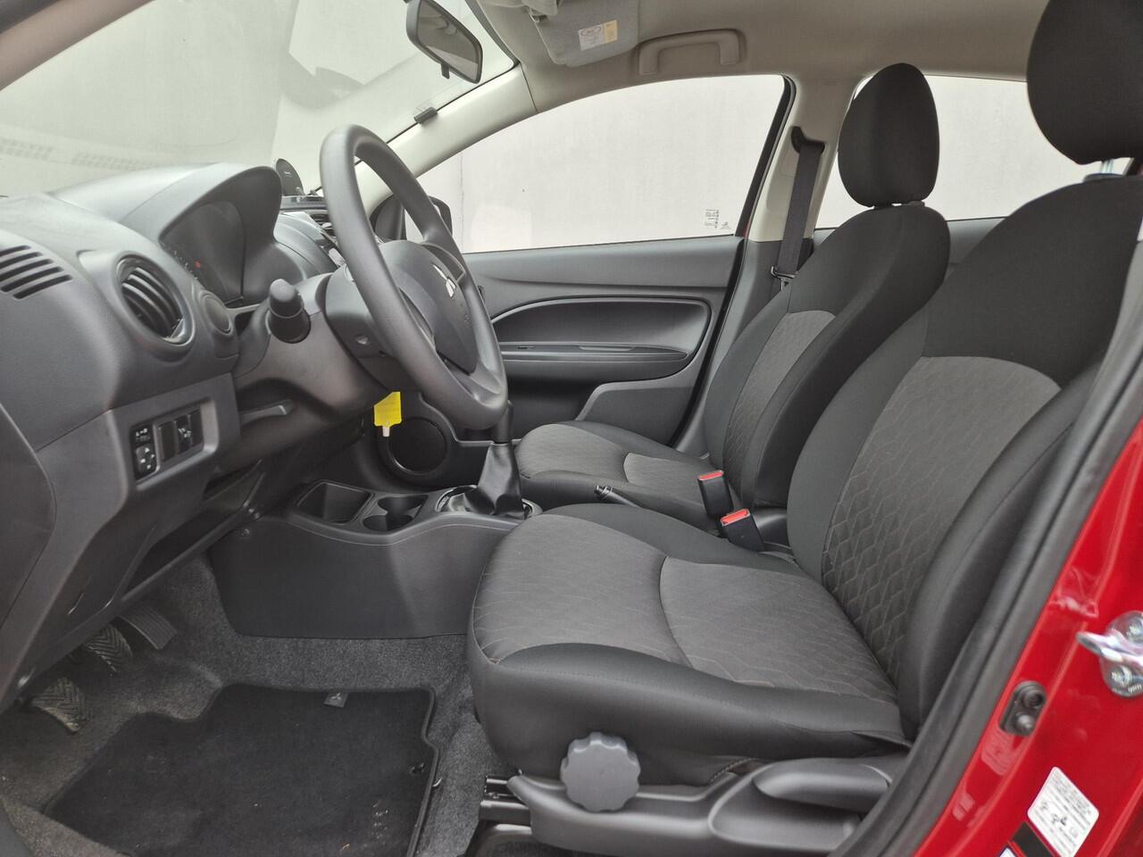 Mitsubishi SPACE STAR 1.2 Connect+ Handgeschakeld / 8 Jaar Fabrieksgarantie / All season banden / Airco / Elektrische ramen voor / DAB radio / Bluetooth telefoonvoorbereiding /