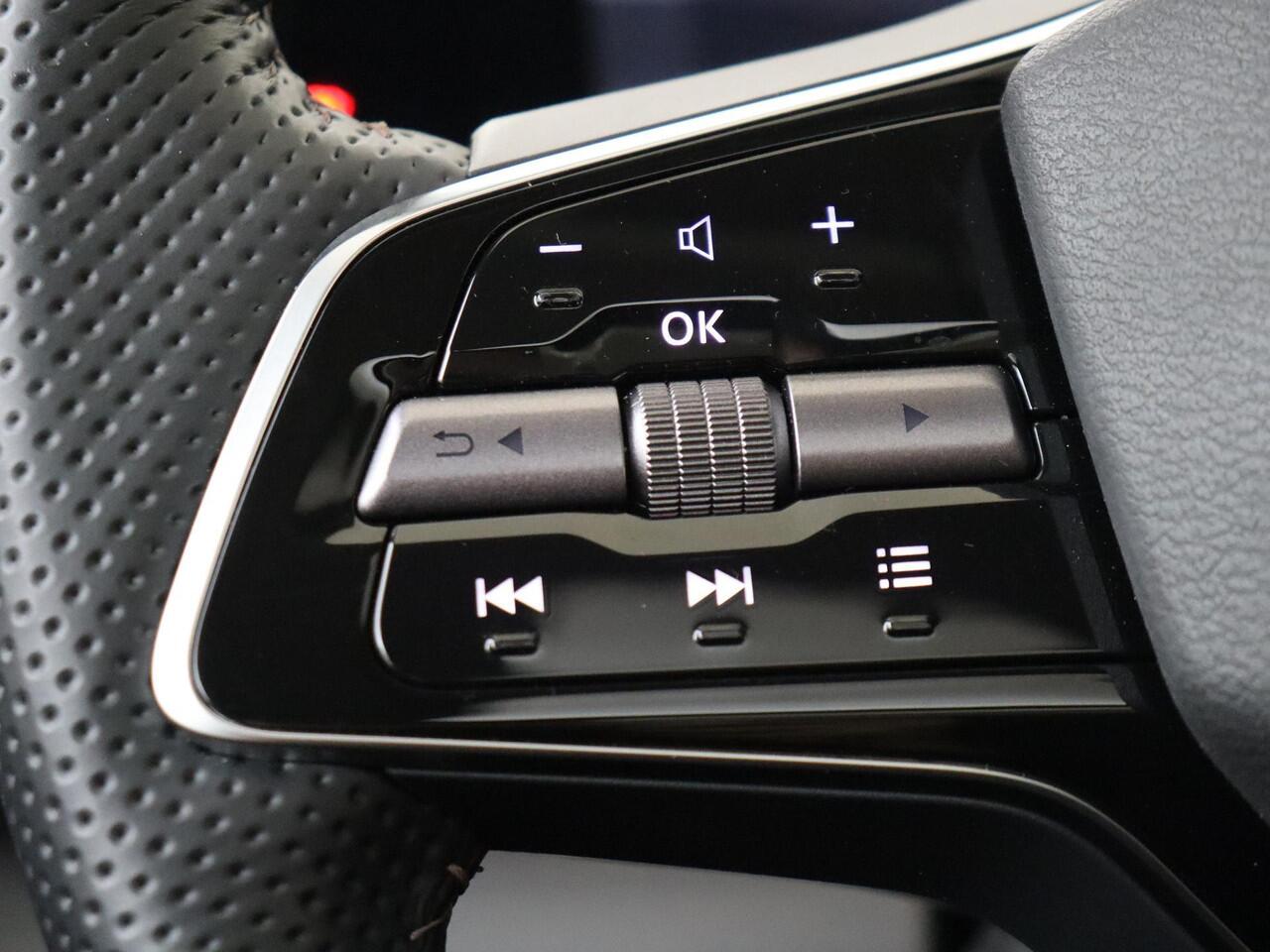 Nissan Ariya Evolve 91 kWh 242PK | Premium Cognac Leder Interieur | Schuif-/Kanteldak | BOSE Audio | Head-Up Display | 360 Camera | Apple CarPlay & Android Auto