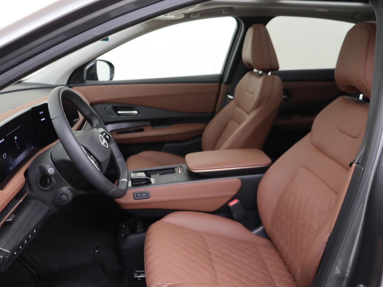 Nissan Ariya Evolve 91 kWh 242PK | Premium Cognac Leder Interieur | Schuif-/Kanteldak | BOSE Audio | Head-Up Display | 360 Camera | Apple CarPlay & Android Auto