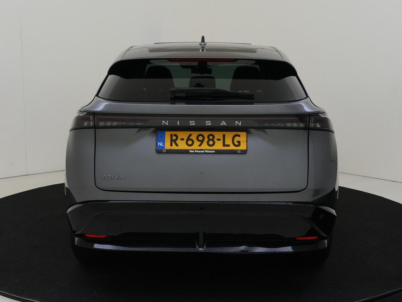 Nissan Ariya Evolve 91 kWh 242PK | Premium Cognac Leder Interieur | Schuif-/Kanteldak | BOSE Audio | Head-Up Display | 360 Camera | Apple CarPlay & Android Auto