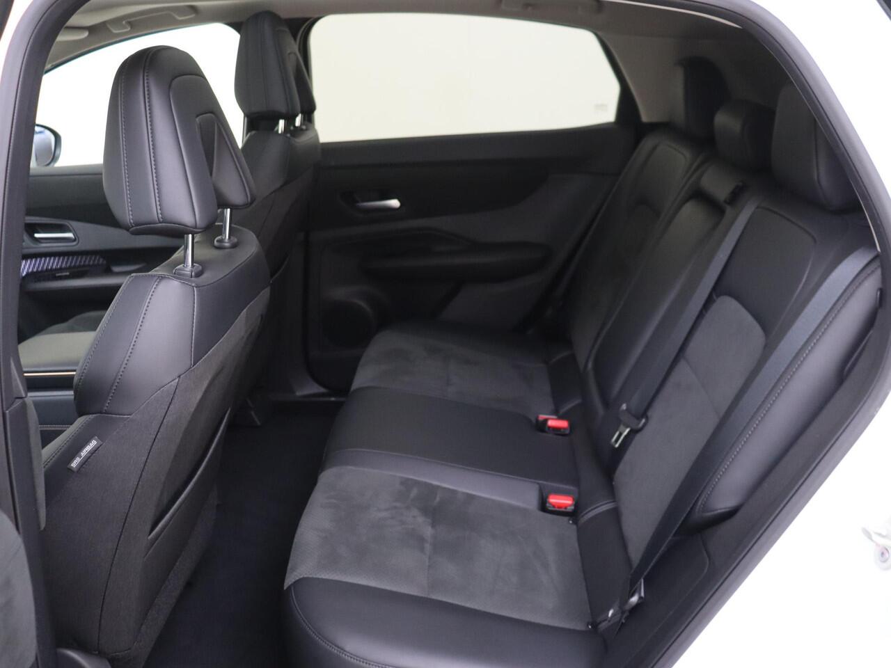 Nissan Ariya Evolve 91 kWh 242PK | Bose Audio | Apple Carplay | Elektrisch Verstelbare Stoelen | Stoel & Stuurwiel Verwarming