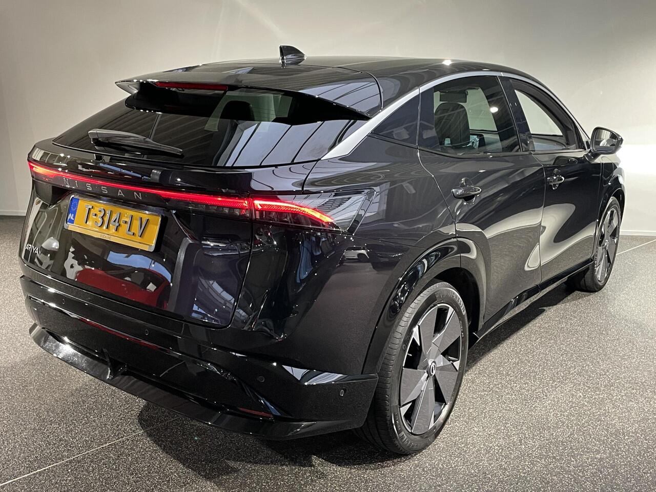 Nissan Ariya Evolve 91 kWh | Leder | 360° Camera | Navigatie | Stoelverwarming |
