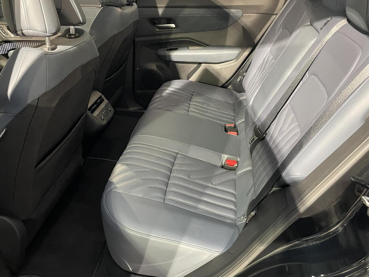 Nissan Ariya Evolve 91 kWh | Leder | 360° Camera | Navigatie | Stoelverwarming |