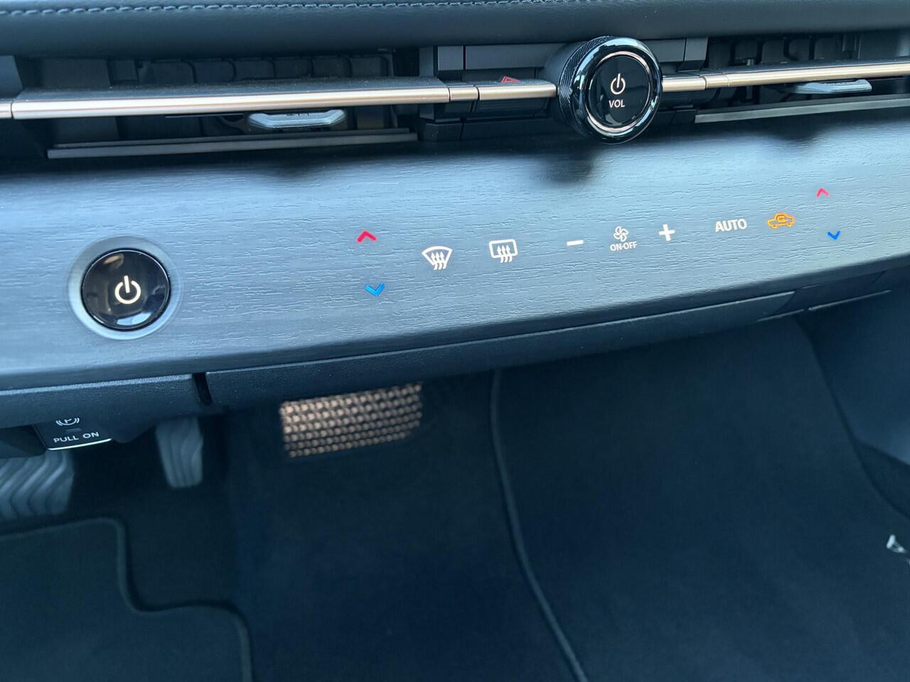 Nissan Ariya Advance 66 kWh / SOH 99% / Apple Carplay & Android Auto / 360 Graden camera / Elektrische achterklep / Adaptieve cruise control / 100% Dealeronderhouden
