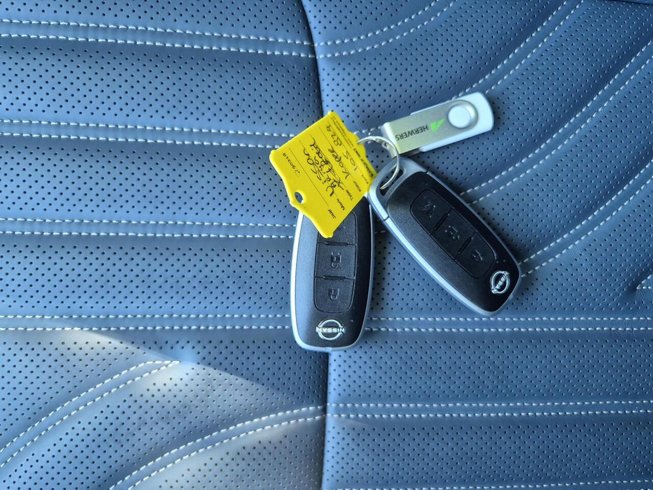 Nissan Ariya e-4ORCE Evolve+ Pack 91 kWh Automaat / AWD / 4WD/ Vision Tech / HUD / Trekgewicht 1500 kg / Glazen schuif- en kanteldak / Bose Audio Systeem / Stuur-, Stoel en Achterbankverwarming / Rondomzicht camera / Elektrische achterklep /