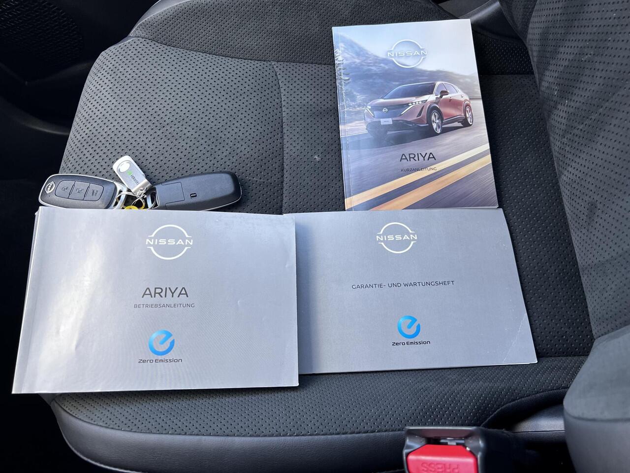 Nissan Ariya Evolve 91 kWh Automaat / WLTP bereik 516 km / Trekgewicht 750 kg / CCS snelladen / Elektrisch Glazen Schuif- en Kanteldak / Elektrisch Verstelbare Voorstoelen met geheugenset / Adaptieve Cruise Control / Keyless Entry & Start / Stoelventilatie / Stuur-,