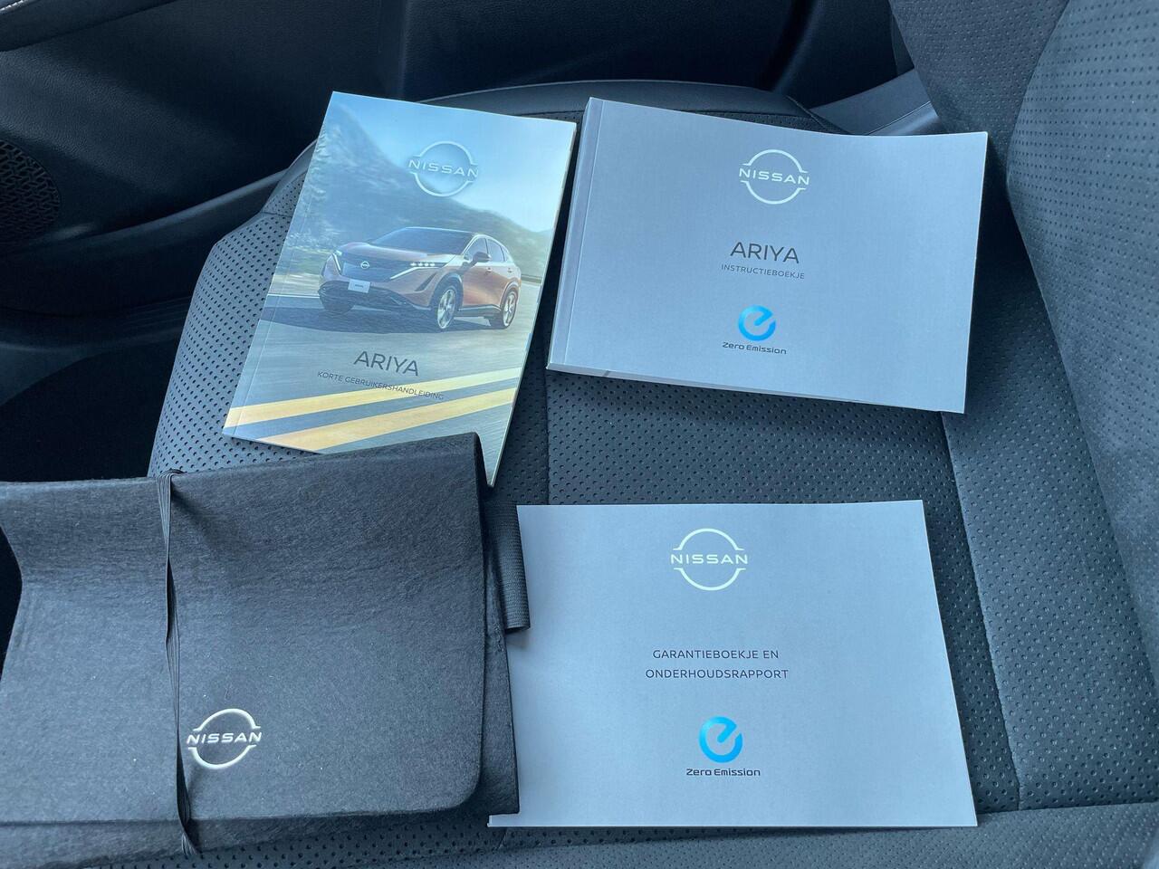 Nissan Ariya Advantage Edition Plus 91 kWh / Glazen Schuif- en Kanteldak / 360° Camera / Stuur- en Stoelverwarming voor en achter / Apple Carplay & Android Auto / Adaptieve Cruise Control / Keyless Entry & Start