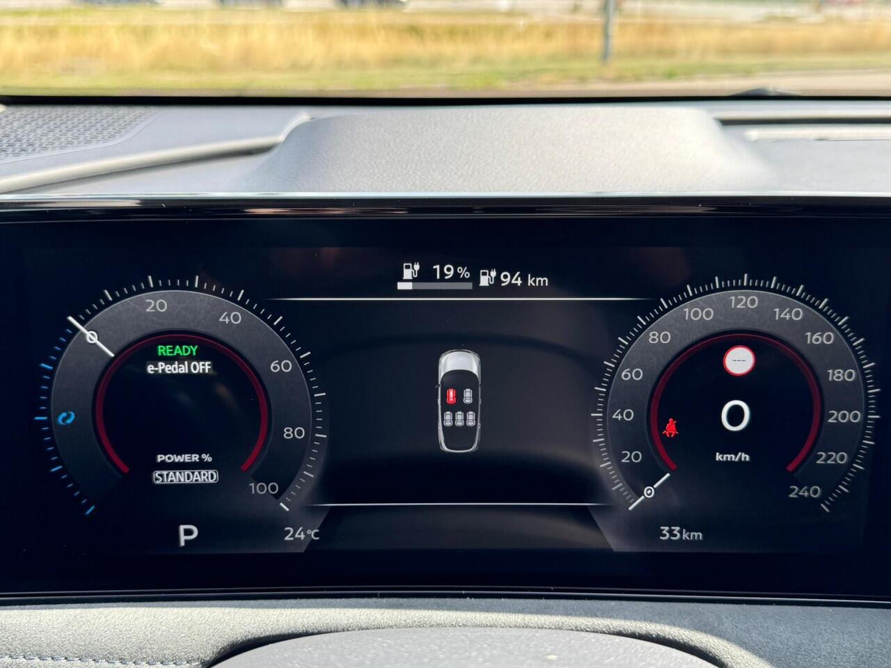 Nissan Ariya Evolve 87 kWh | 22kW LADER | SCHUIFDAK | ¤ 6.000,- VOORRAADKORTING | ¤ 321,- BIJTELLING P.M. |