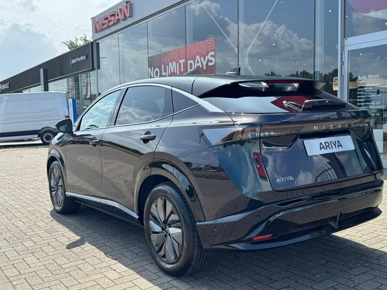 Nissan Ariya Evolve 87 kWh | 22kW LADER | SCHUIFDAK | ¤ 6.000,- VOORRAADKORTING | ¤ 321,- BIJTELLING P.M. |