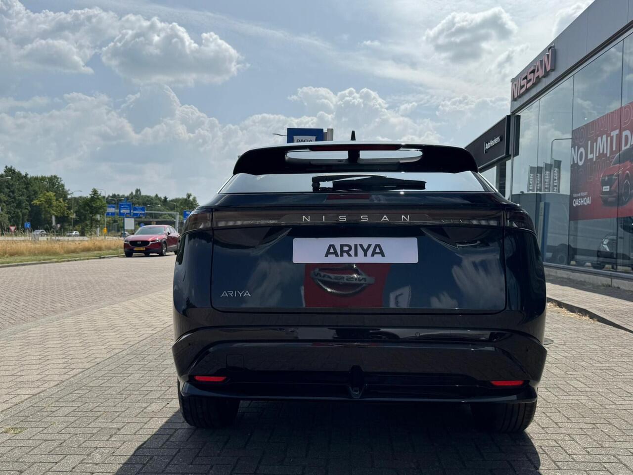 Nissan Ariya Evolve 87 kWh | 22kW LADER | SCHUIFDAK | ¤ 6.000,- VOORRAADKORTING | ¤ 321,- BIJTELLING P.M. |