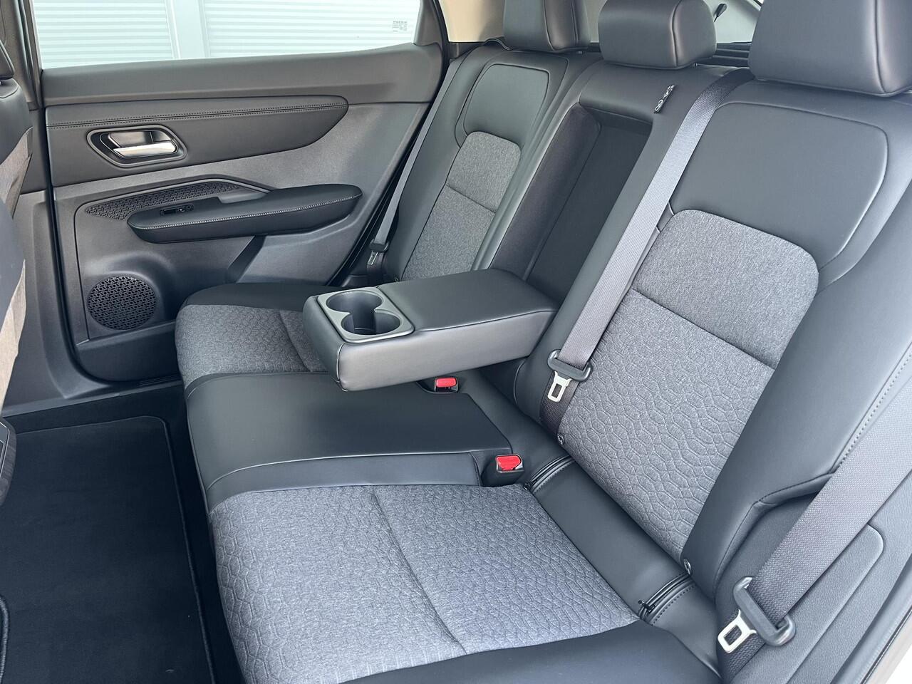 Nissan Ariya Advance 91 kWh Vision Tech pakket /¤ 3.000,- korting / Navigatie full map / Keyless Entry & Start / Adaptieve Cruise Control / Climate Control /