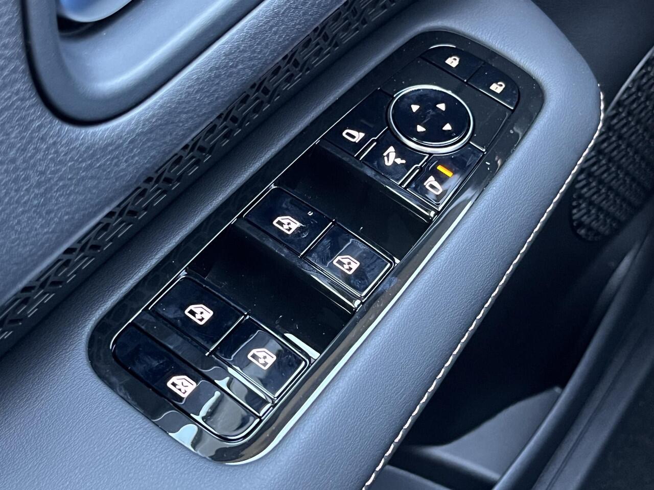 Nissan Ariya Limited Edition 91 kWh / ¤ 3.500,- Prijsverlaging + ¤ 3.000,- korting / NIEUW uit voorraad leverbaar! / Achteruitrijcamera / Apple Carplay & Android Auto / Navigatie full map / Keyless Entry & Start / Adaptieve Cruise Control / Climate Control /