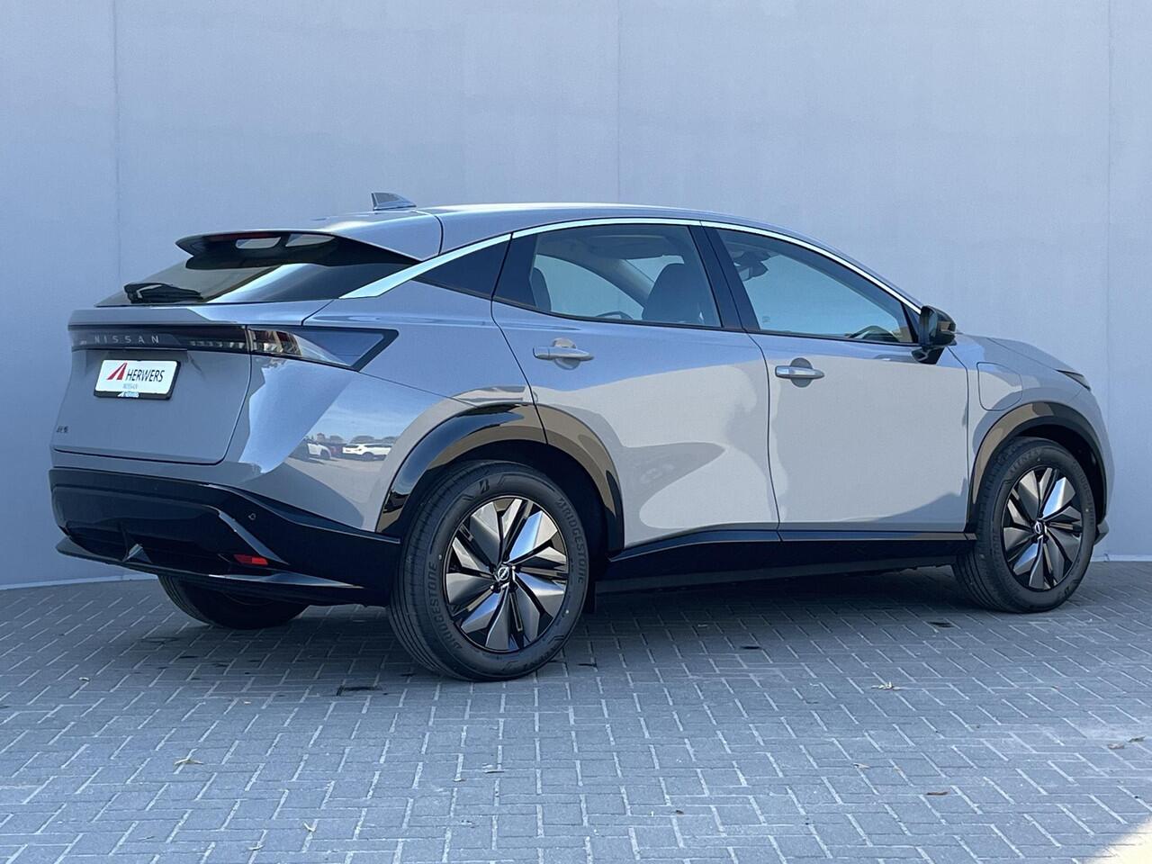 Nissan Ariya Limited Edition 91 kWh / ¤ 3.500,- Prijsverlaging + ¤ 3.000,- korting / NIEUW uit voorraad leverbaar! / Achteruitrijcamera / Apple Carplay & Android Auto / Navigatie full map / Keyless Entry & Start / Adaptieve Cruise Control / Climate Control /