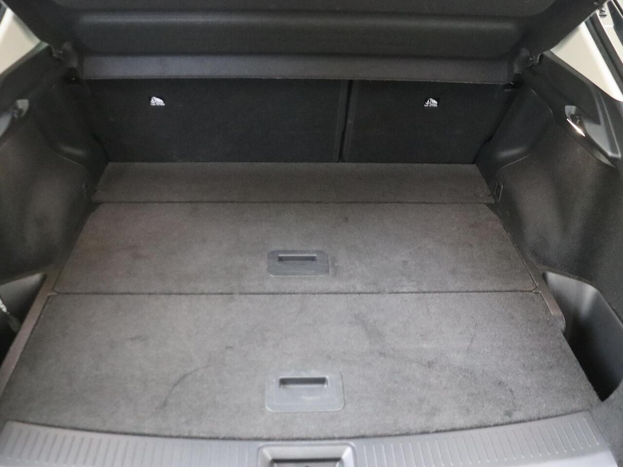 Nissan Ariya Limited Edition 91 kWh 22 kwh lader