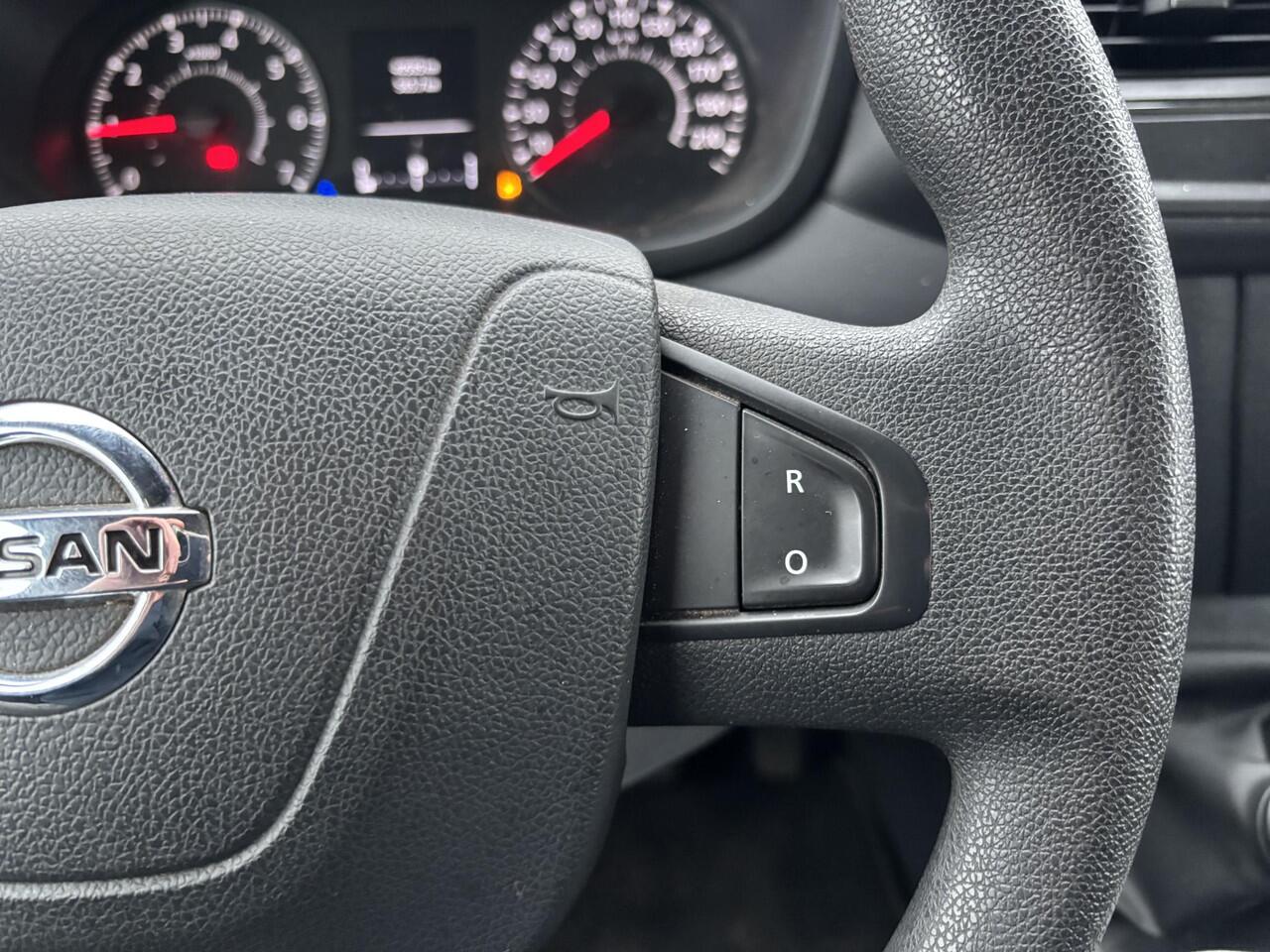 Nissan INTERSTAR 2.3 dCi L2H2 N-Connecta SCI 150pk Trekhaak | Metaal lak | Betimmering | Achteruitrijcamera | Cruise control | Airco