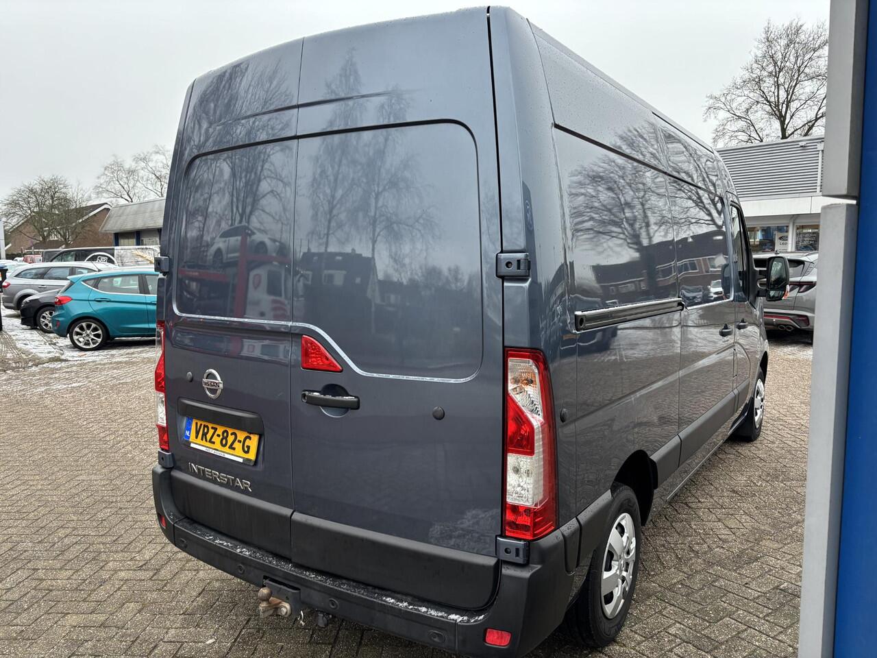 Nissan INTERSTAR 2.3 dCi L2H2 N-Connecta SCI 150pk Trekhaak | Metaal lak | Betimmering | Achteruitrijcamera | Cruise control | Airco