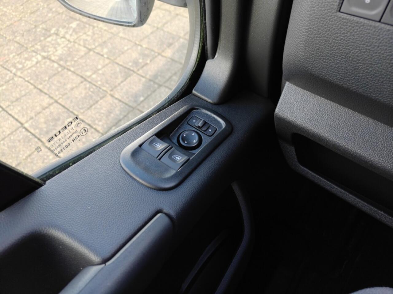 Nissan INTERSTAR 2.3 dCi L3H3 N-Connecta Automaat