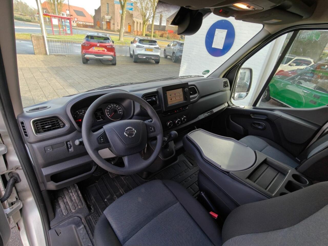 Nissan INTERSTAR 2.3 dCi L3H3 N-Connecta Automaat
