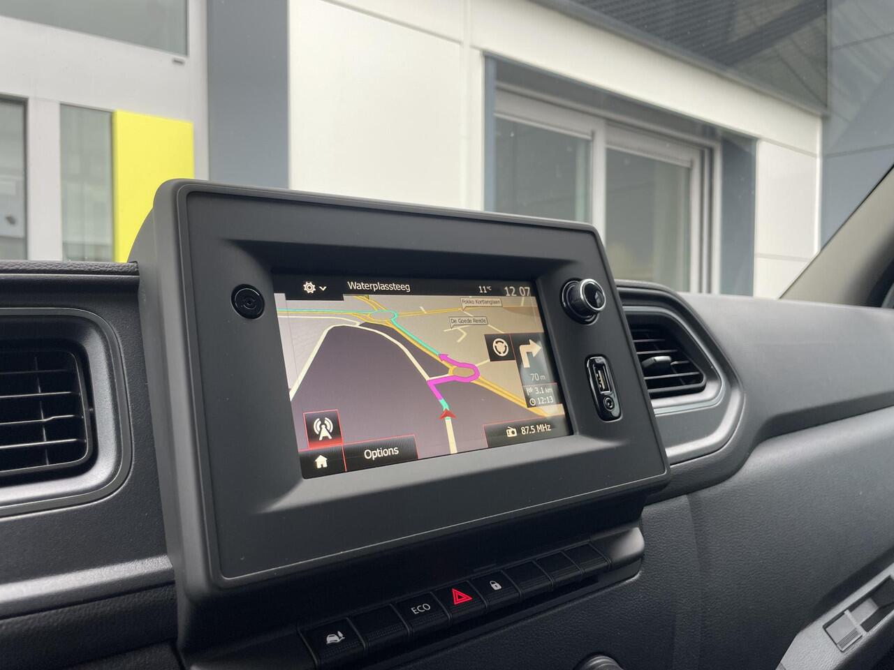 Nissan INTERSTAR 2.3 dCi L2H2 N-Connecta | Navigatie | Trekhaak | Camera