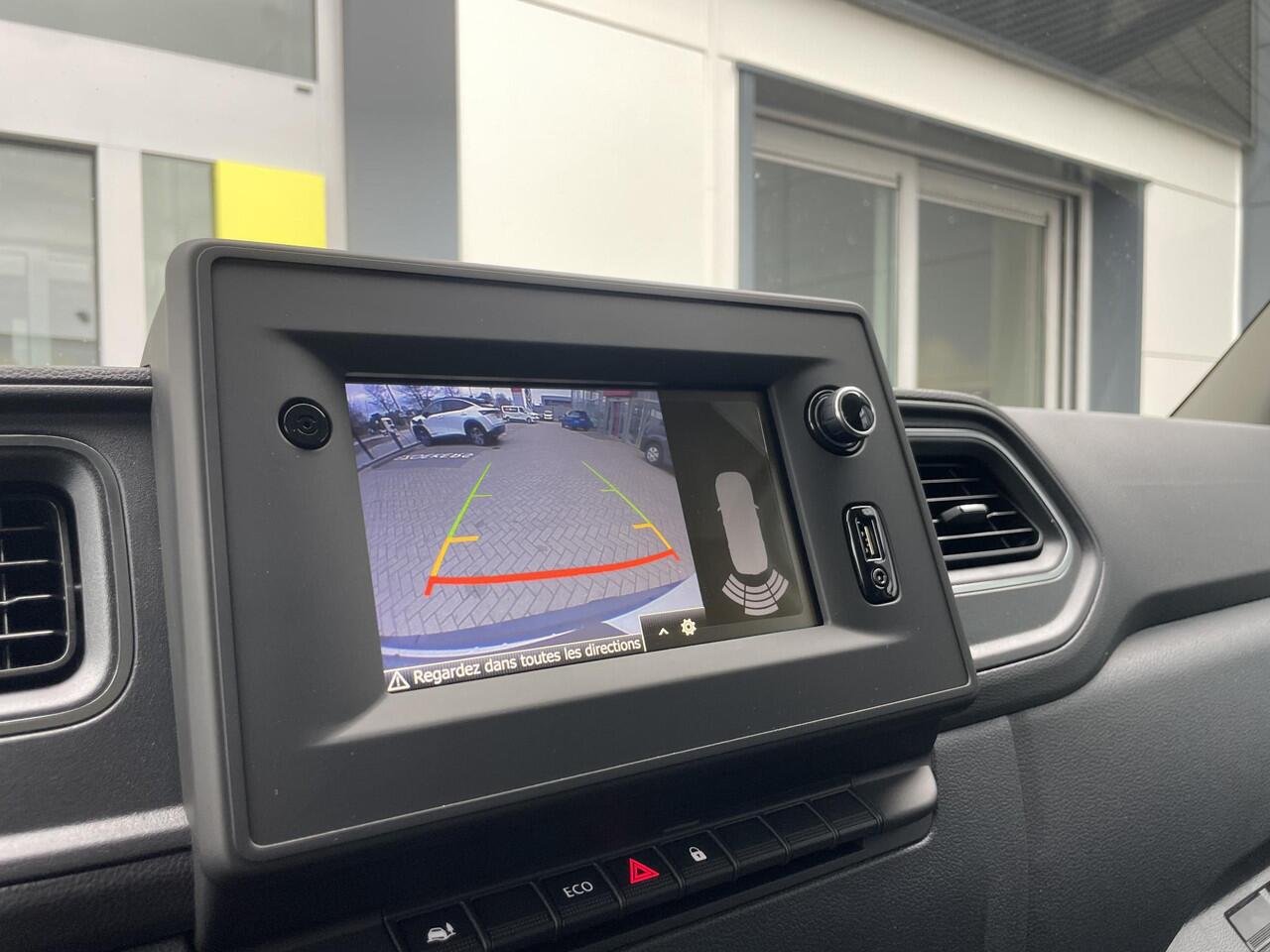 Nissan INTERSTAR 2.3 dCi L2H2 N-Connecta | Navigatie | Trekhaak | Camera