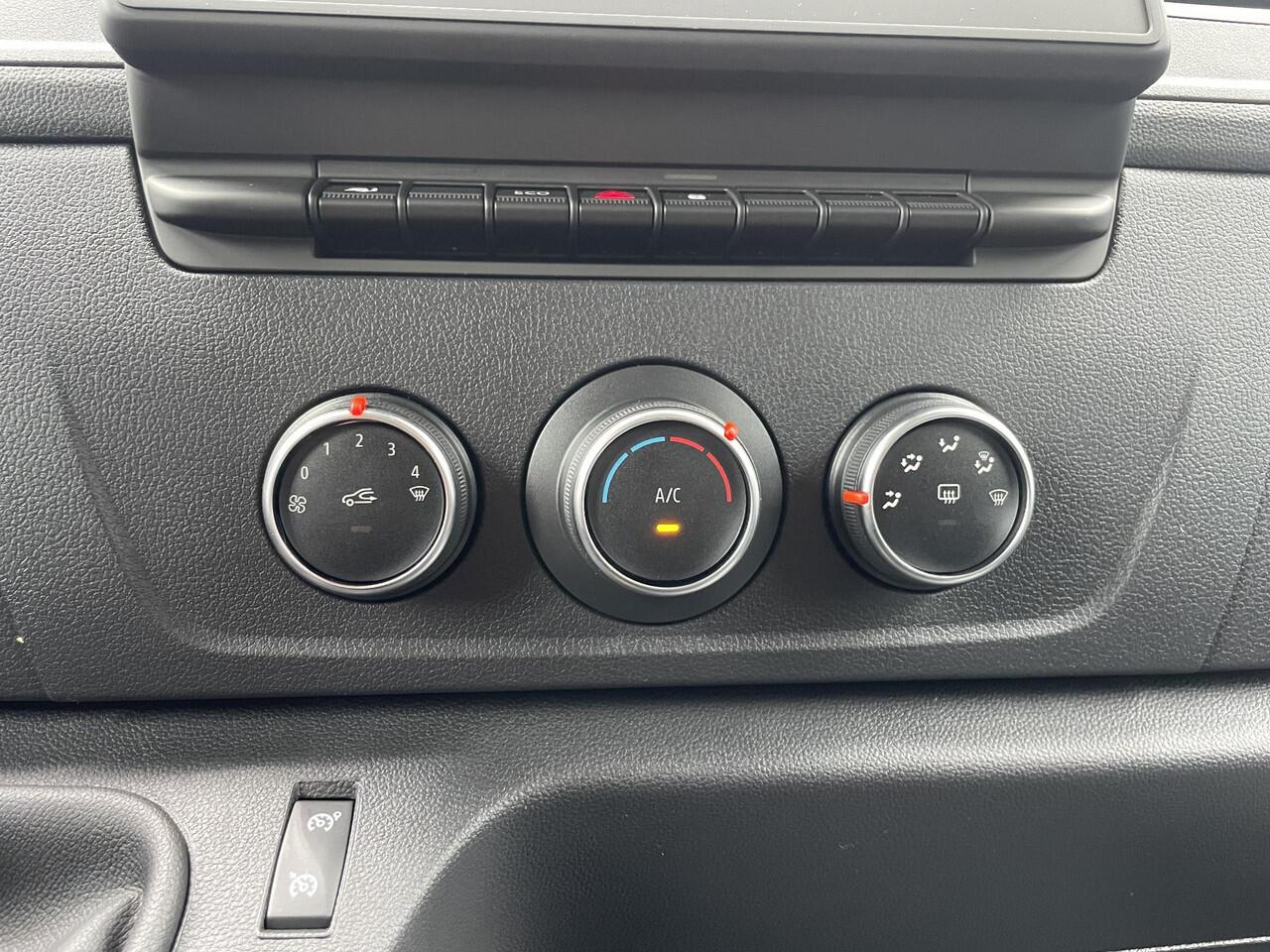 Nissan INTERSTAR 2.3 dCi L2H2 N-Connecta | Navigatie | Trekhaak | Camera