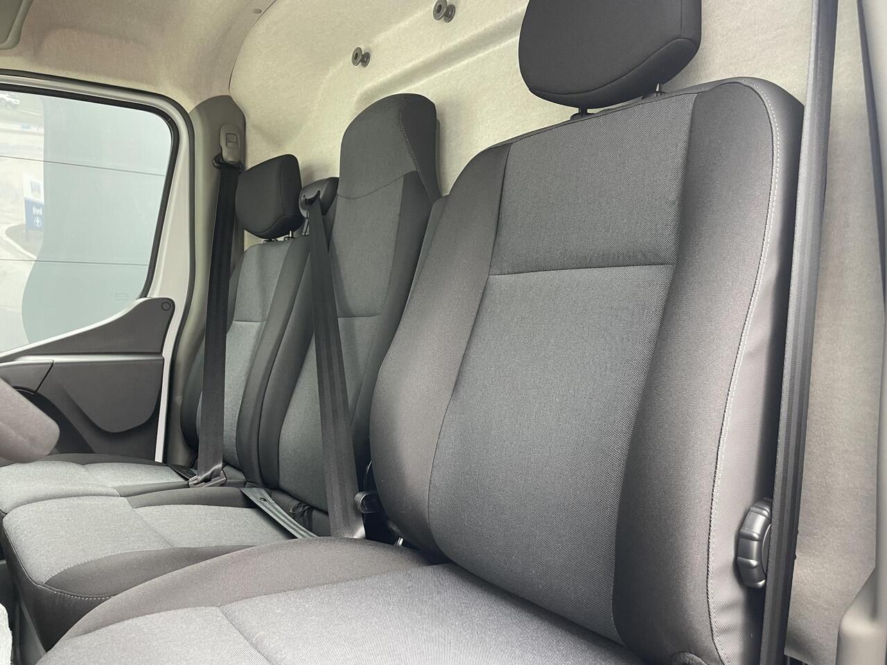 Nissan INTERSTAR 2.3 dCi L2H2 N-Connecta | Navigatie | Trekhaak | Camera