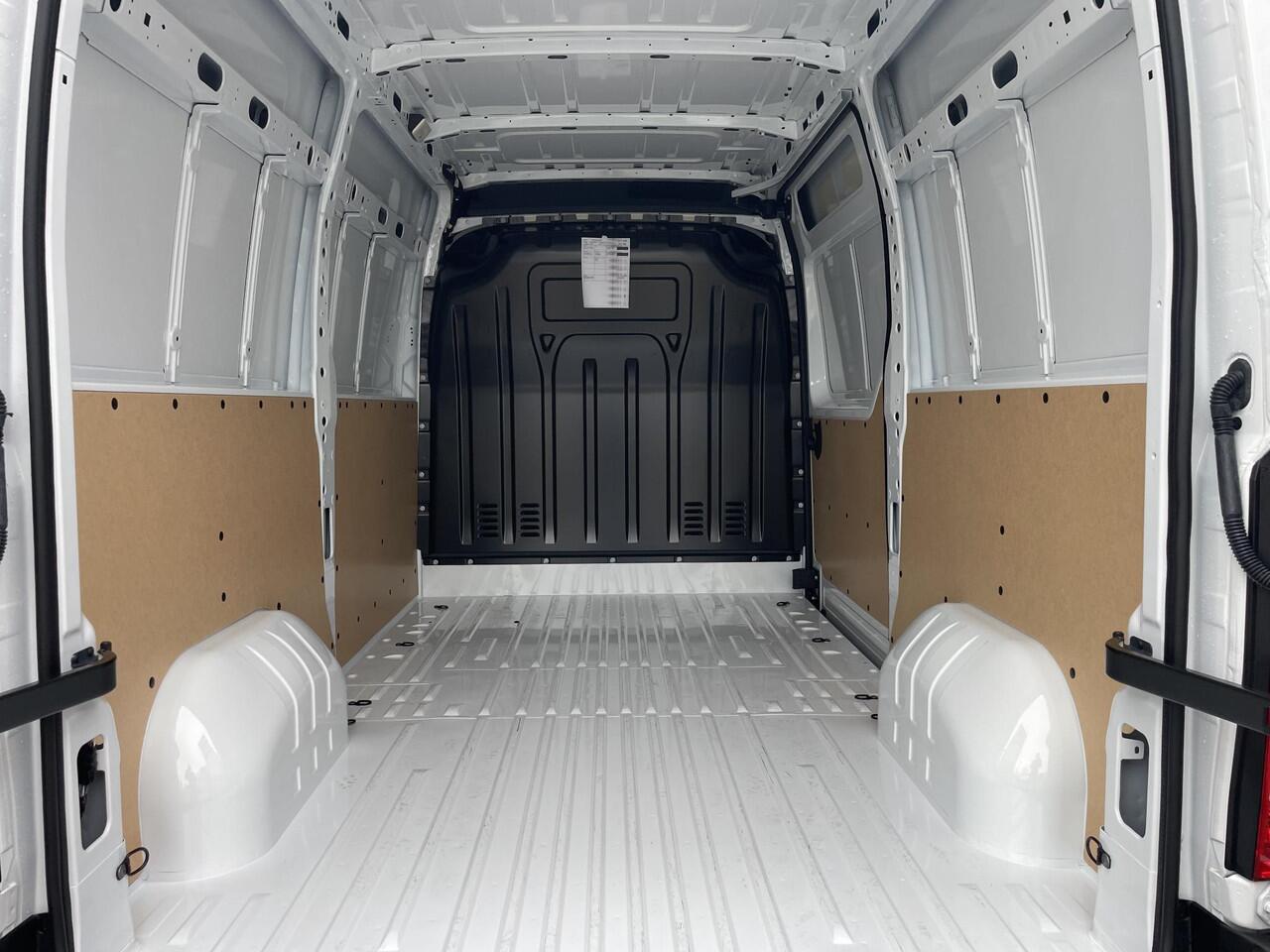 Nissan INTERSTAR 2.3 dCi L2H2 N-Connecta | Navigatie | Trekhaak | Camera