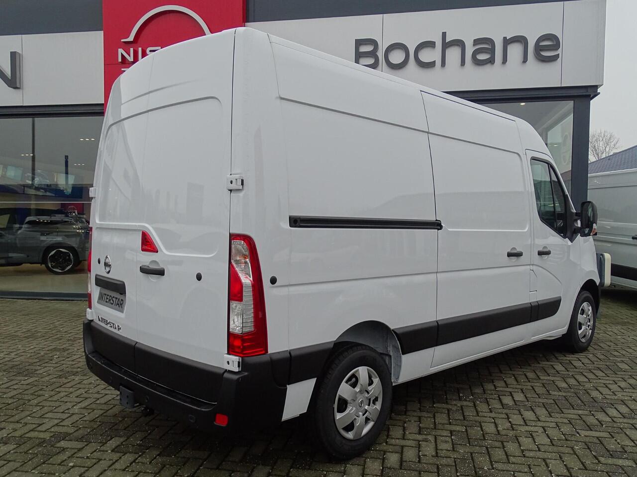 Nissan INTERSTAR 2.3 dCi L2H2 N-Connecta BPM vrij | 24950 EX | Navigatie | Achteruitrijcamera | Trekhaak | Cruise Control | Parkeersensoren |