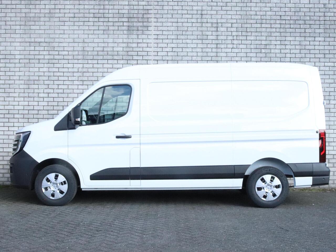 Nissan INTERSTAR Interstar-e L2H2 Limited 87 kWh | Achteruitrijcamera | Voorruitverwarming | Apple Carplay/Android Auto |