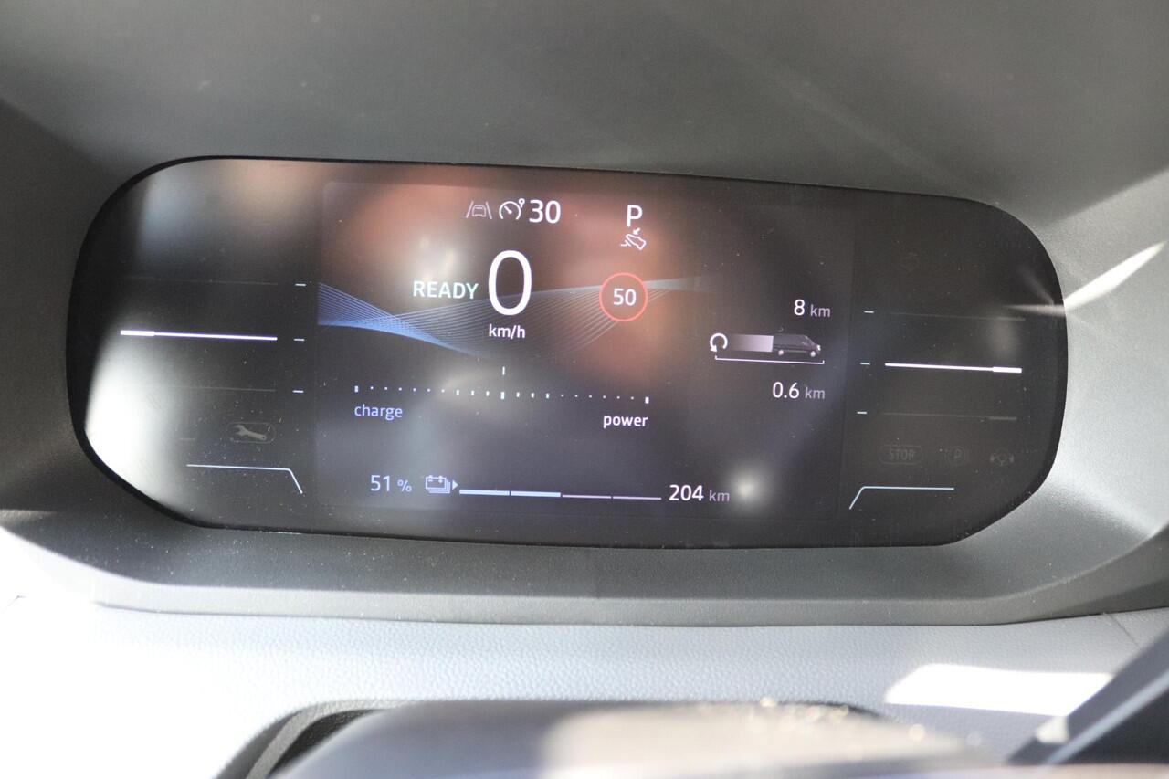 Nissan INTERSTAR Interstar-e L2H2 Limited 87 kWh | Achteruitrijcamera | Voorruitverwarming | Apple CarPlay / Android Auto |