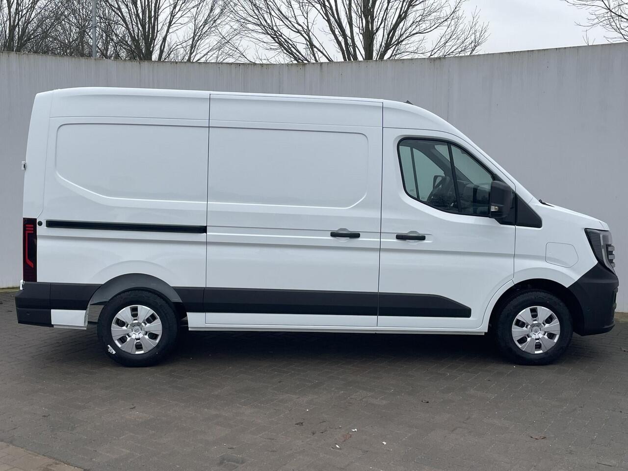 Nissan INTERSTAR -e L2H2 Limited 87 kWh / ¤ 12.800 KORTING! / Trekgewicht 2000KG / Apple Carplay/Android Auto / Achteruitrijcamera / Voorstoelen Verwarmd / Prijs Excl. BTW