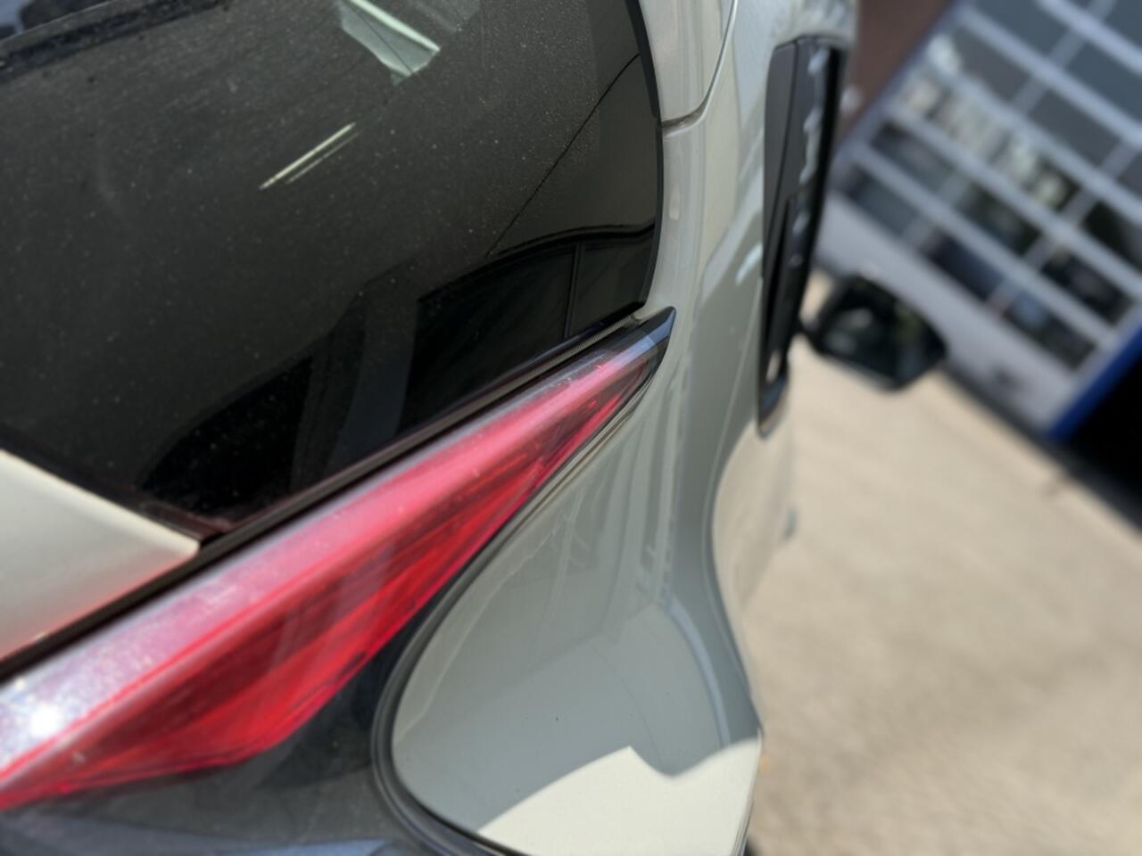 Nissan JUKE 1.6 N-Connecta | Automaat | Camera | Lm17" | stoelverwarming |