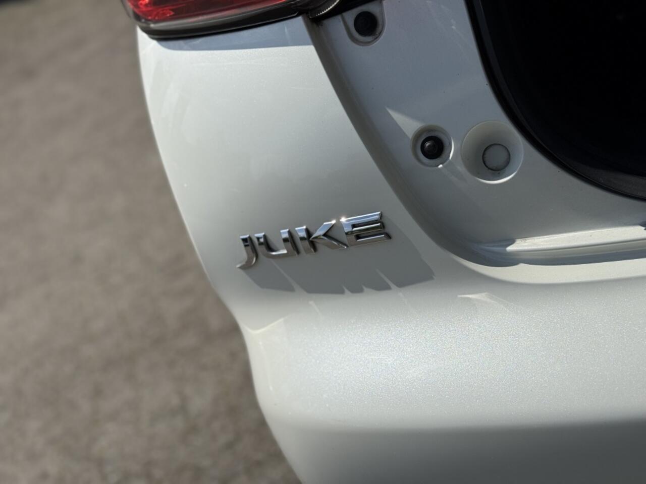 Nissan JUKE 1.6 N-Connecta | Automaat | Camera | Lm17" | stoelverwarming |