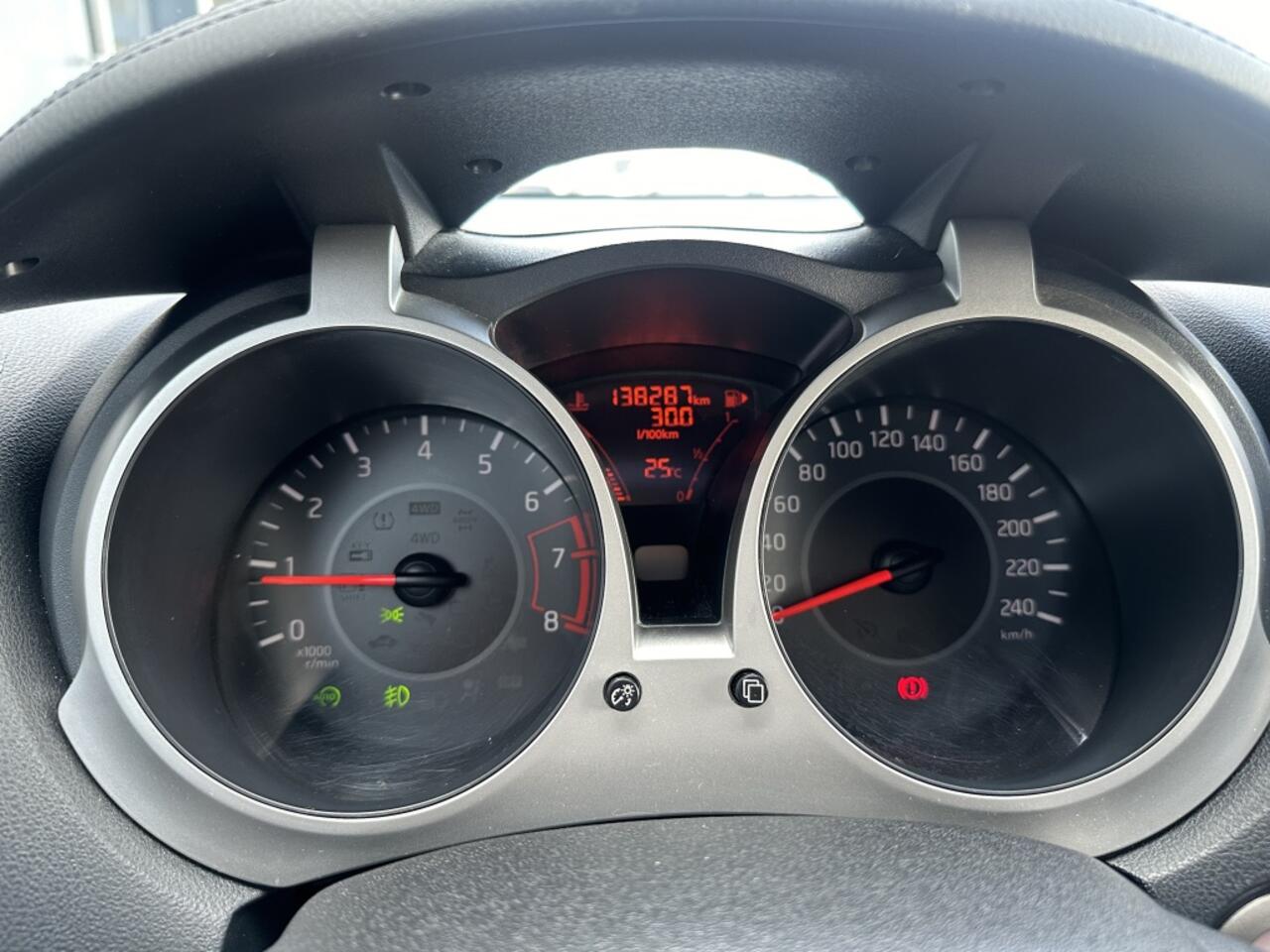 Nissan JUKE 1.2 N-Connecta / NL-auto / Keyless / Navi / Camera