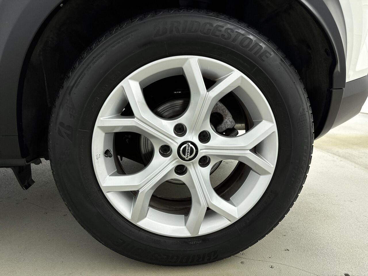 Nissan JUKE 1.0 DIG-T N-Connecta 117PK | Climate Control | Achteruitrijcamera | Lichtmetalen Velgen 17'' | Apple CarPlay & Android Auto