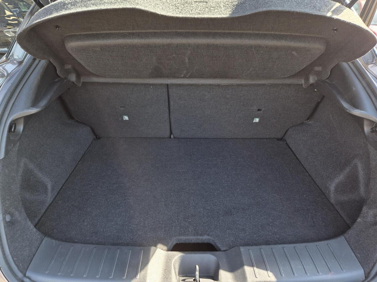 Nissan JUKE 1.0 DIG-T Acenta | Winterpakket | Speciale kleur | Climatronic