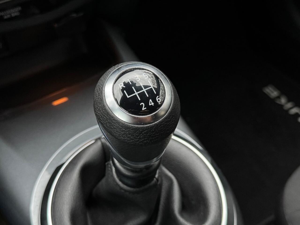 Nissan JUKE 1.0 DIG-T Visia airco,audio,cruise