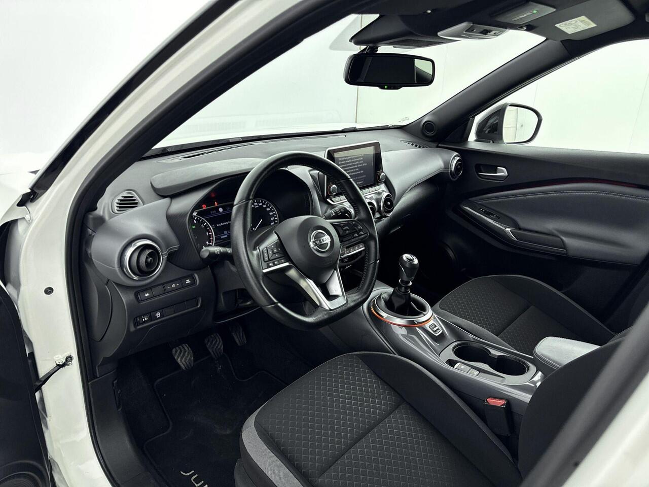 Nissan JUKE 1.0 DIG-T N-Connecta | Apple Carplay & Android Auto | Achterruitrijcamera | Parkeersensoren | LMV |