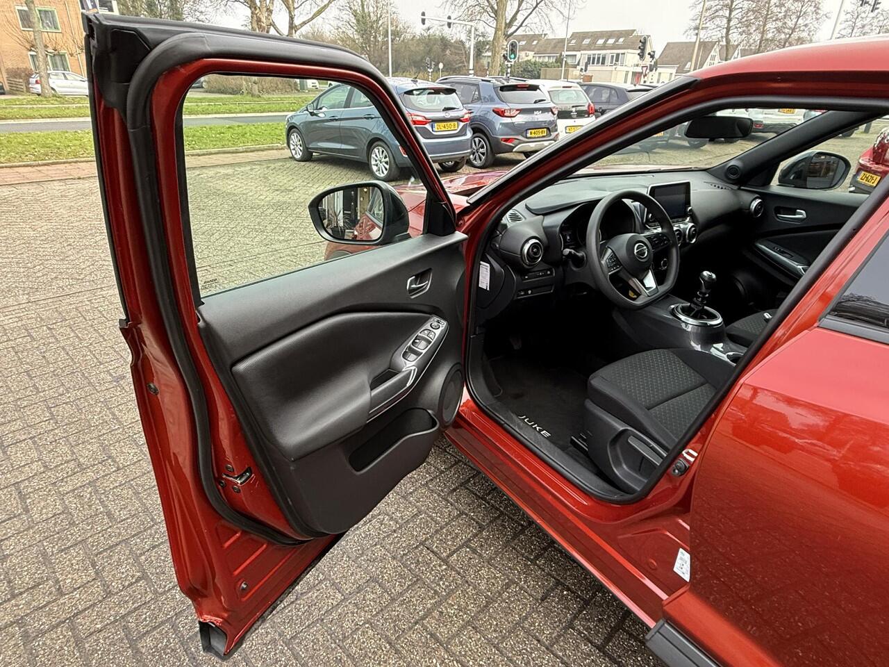 Nissan JUKE 1.0 DIG-T Acenta / Airco/ Apple carplay/ Cruise/ Camera/ Trekhaak/ LMV