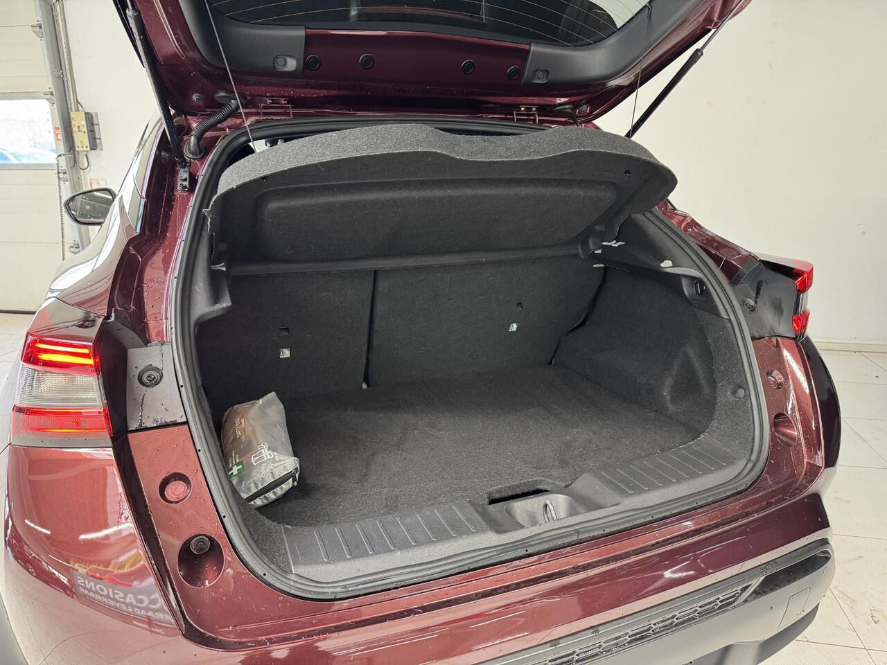 Nissan JUKE 1.0 DIG-T N-Connecta | Navigatie | Achteruitrijcamera | Cruise Control | Stoelverwarming | All-Season banden |