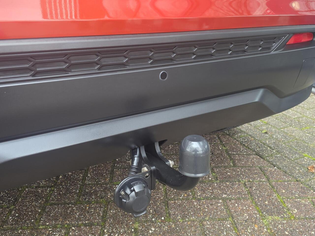 Nissan JUKE 1.0 DIG-T Tekna AUTOMAAT | Trekhaak | Navigatie via Apple Carplay | Cruise Control | Climate Control | Parkeersensoren + Camera