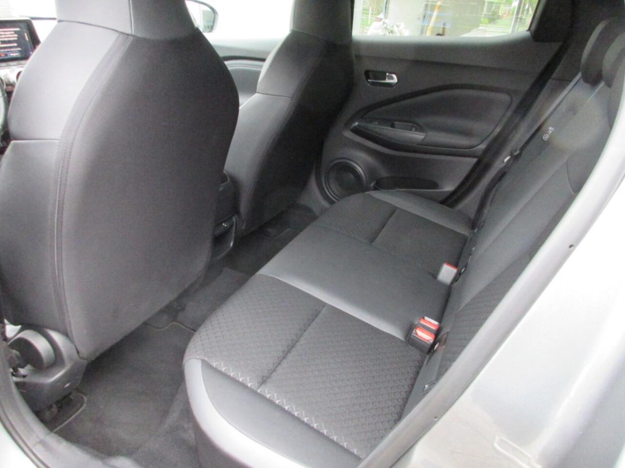 Nissan JUKE 1.6 hybrid bussines edition