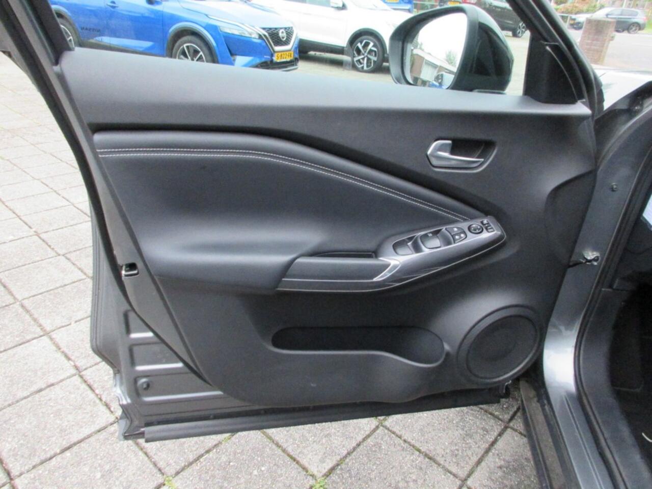 Nissan JUKE 1.6 hybrid bussines edition