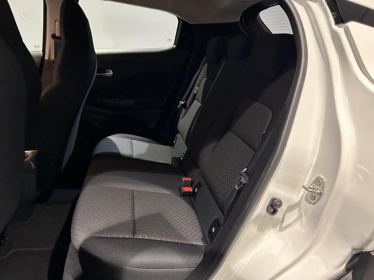 Nissan JUKE 1.0 DIG-T Business Access | Apple Carplay/Android Auto | Stoelverwarming | Achteruitrijcamera | Climate control |