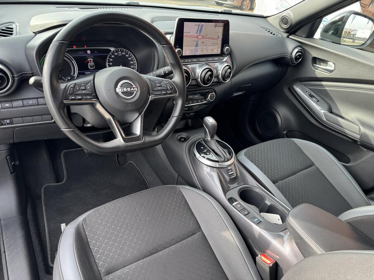 Nissan JUKE 1.6 Hybrid N-Connecta