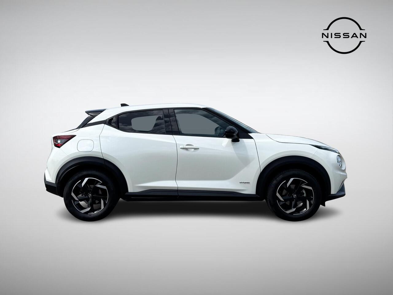 Nissan JUKE 1.6 Hybrid N-Connecta Parking Pack