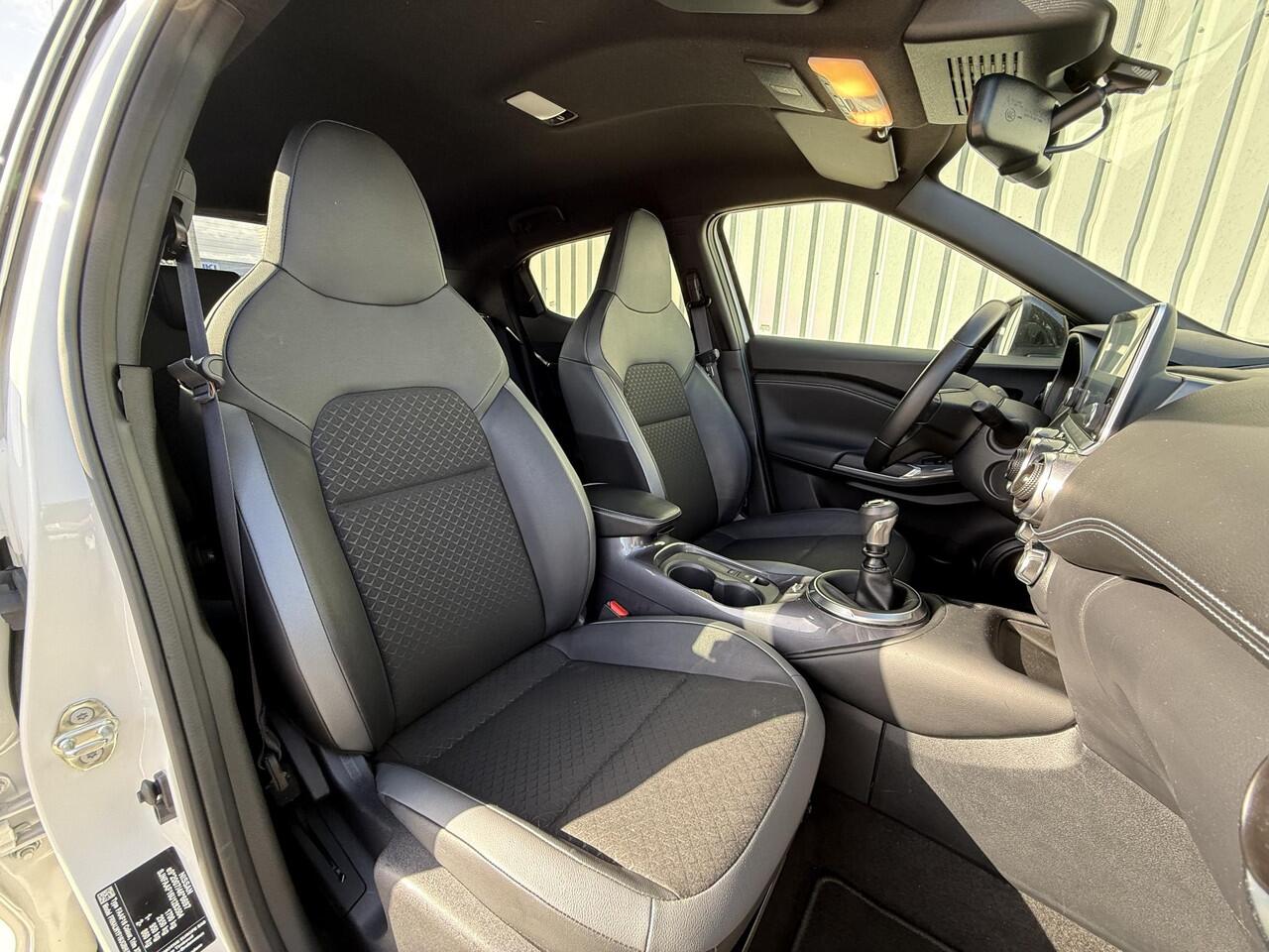 Nissan JUKE 1.0 DIG-T N-Design / Navigatie / Achteruitrijcamera / 19" Lichtmetalen velgen / LED / Keyless /