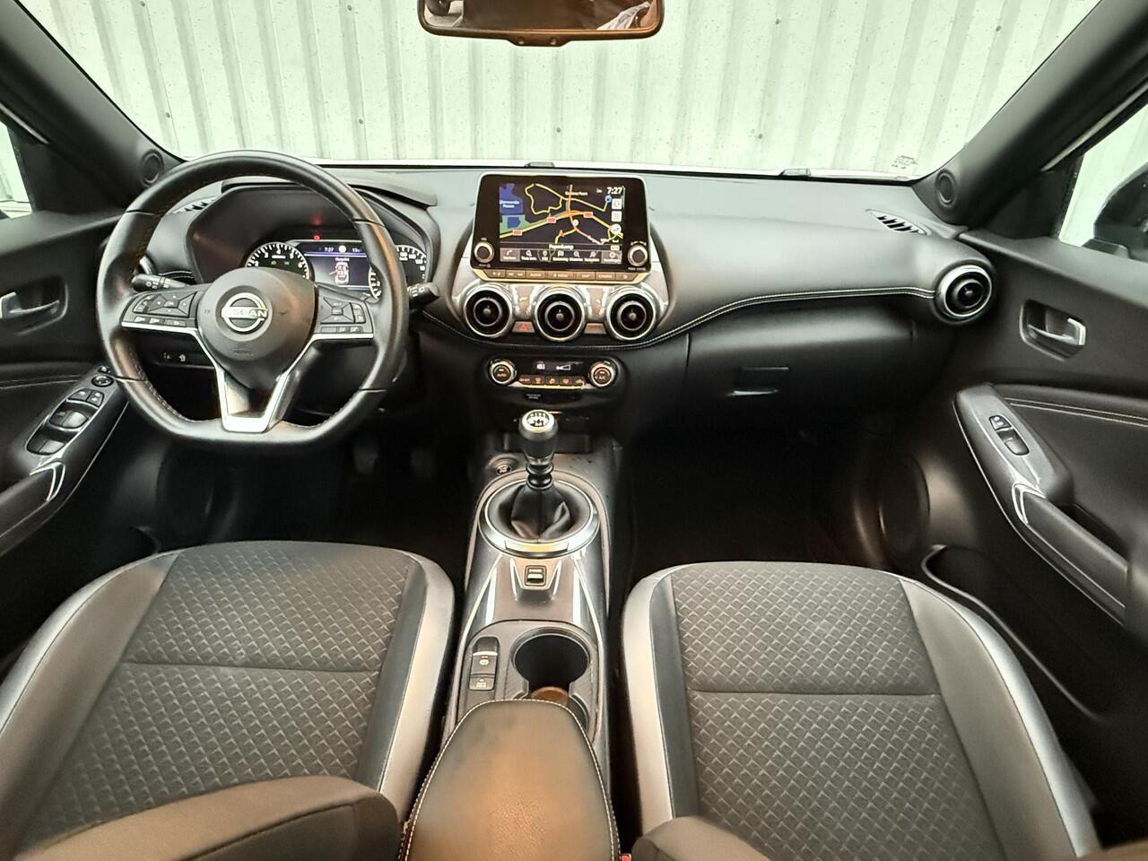 Nissan JUKE 1.0 DIG-T N-Design / Navigatie / Achteruitrijcamera / 19" Lichtmetalen velgen / LED / Keyless /